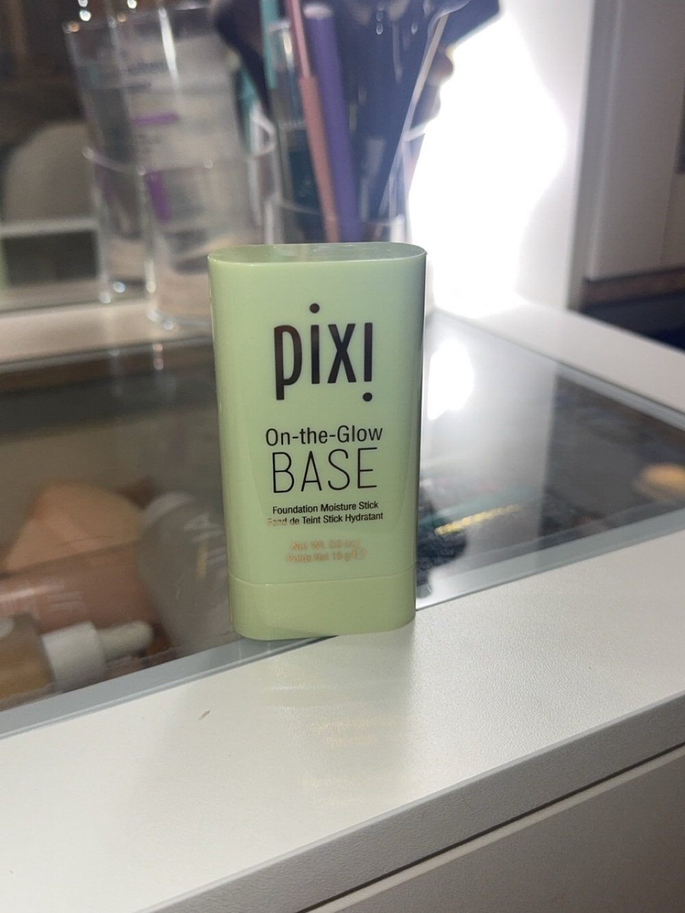 Pixi On-the-Glow Base Foundation Moisture Stick